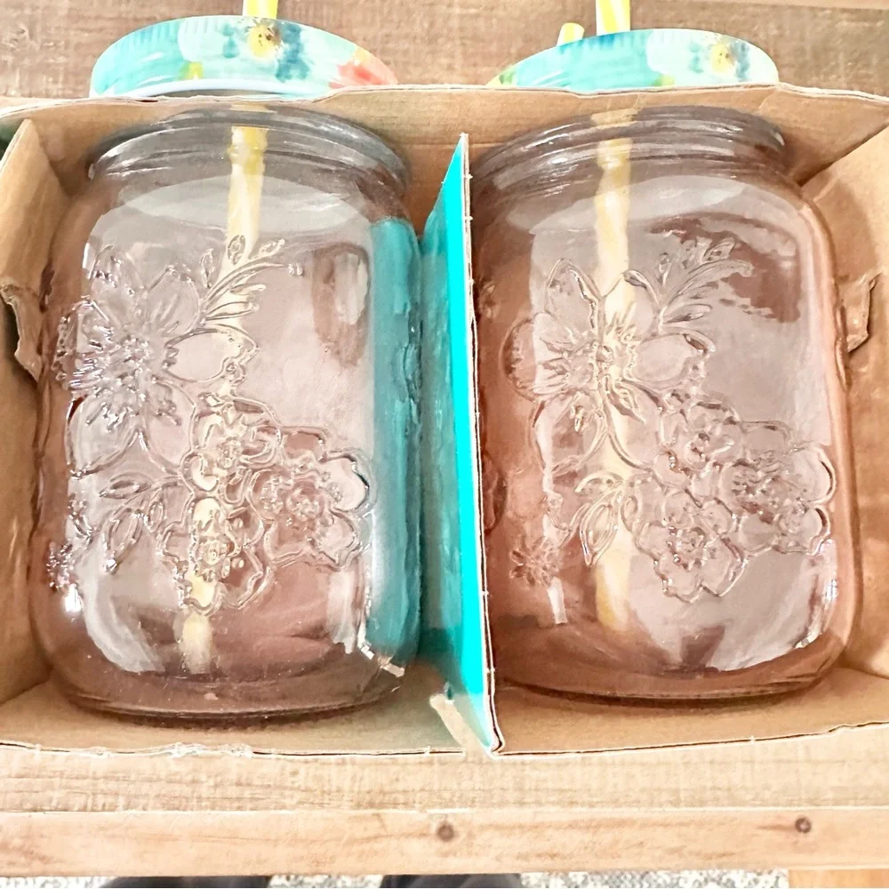 The Pioneer Woman Floral Mason Jar Glasses with Lids & Straws Sunny Days Pattern